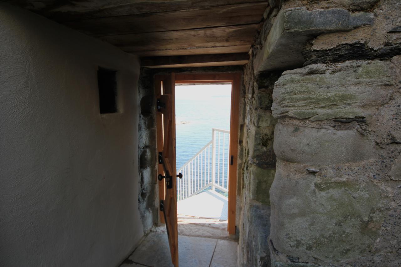 Mingary Castle - Restaurant With Rooms Kilchoan 外观 照片